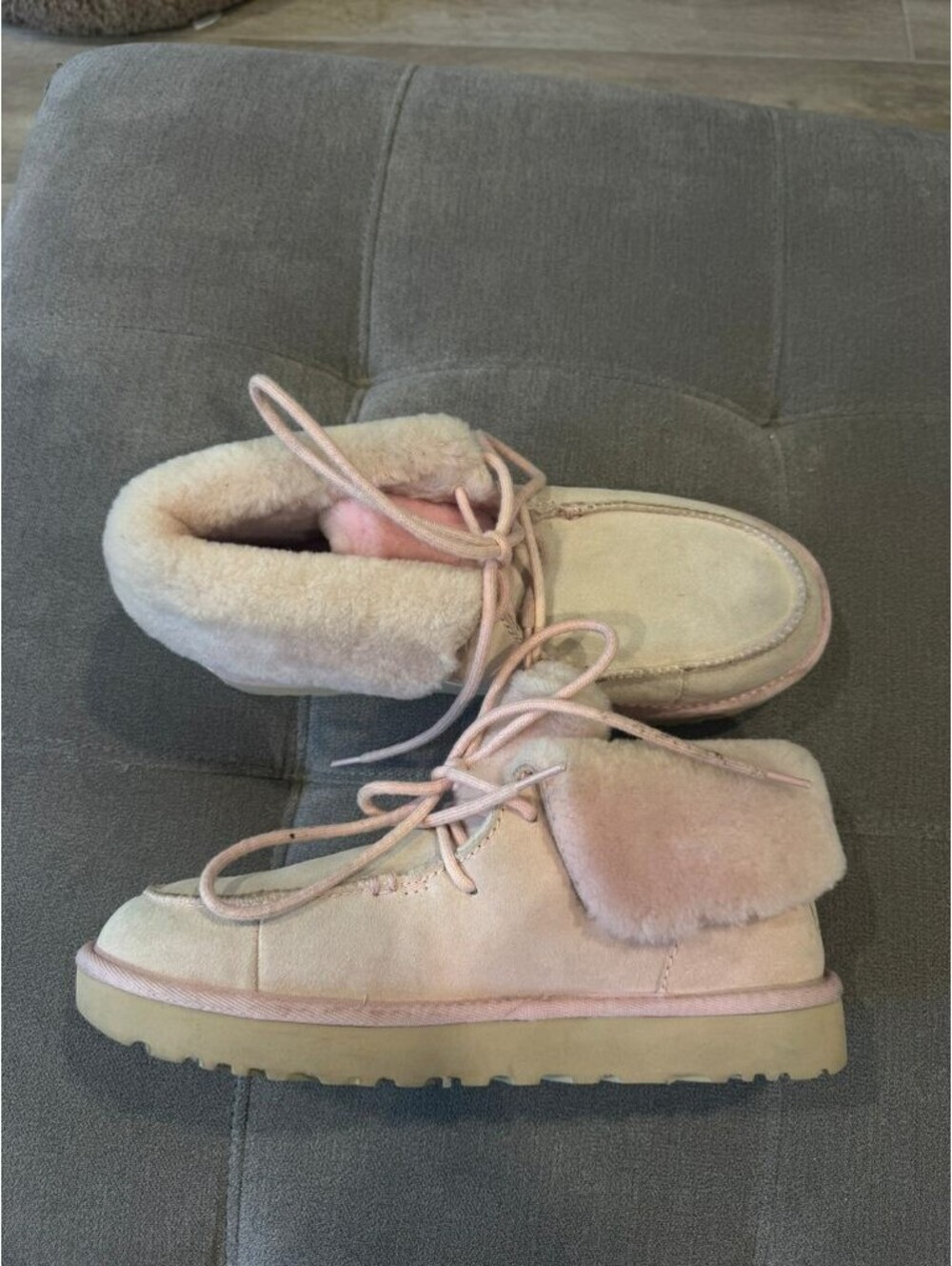 UGG Pink Suede Sheepskin Lace-Up Ankle Boots Womens 11